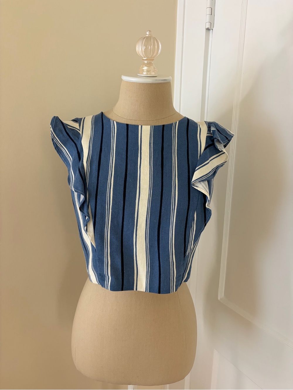 Lost + Wander Vertical Stripe Ruffle Sleeve Top - Blue & Cream
